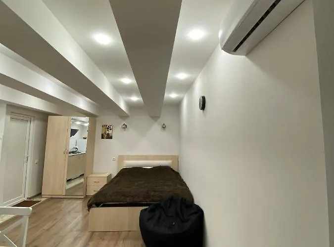 Rusudana\'S House